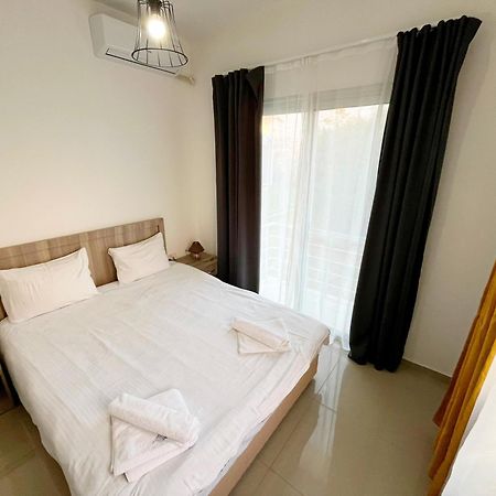 Quitet Two Bedroom Apartment With Private Garden Lukomorye D2 Karavas  Exterior photo